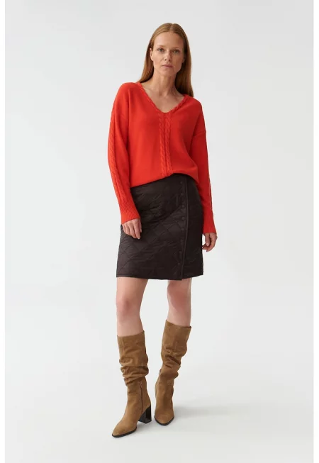 Капитонирана пола с капси - Черен