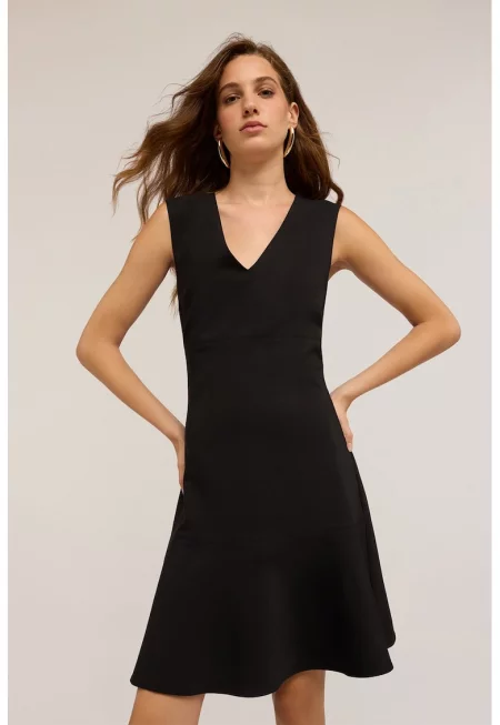 Къса разкроена шпиц рокля - Черен