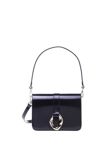 Кожена чанта през рамо с лачен ефект