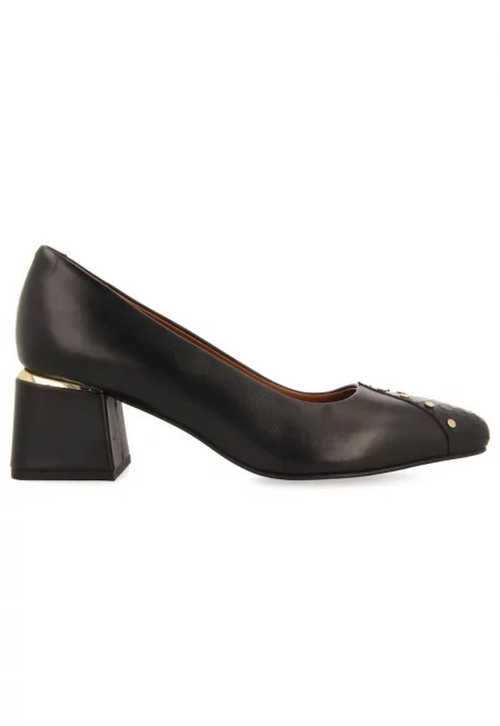 Кожени обувки с остър връх - Черен