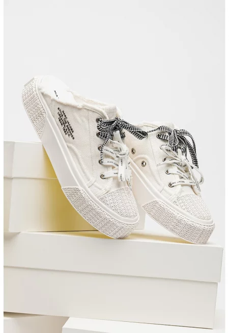 Маратонки с лого