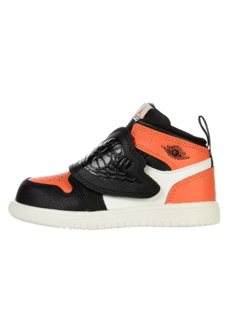 Маратонки  SKY JORDAN 1 BT BQ7196008