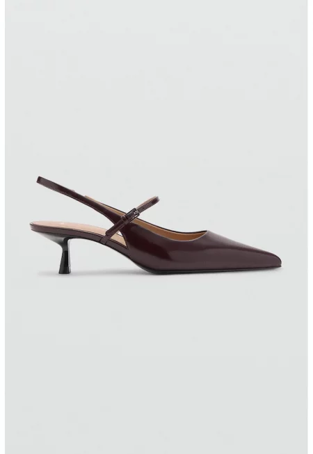 Обувки от еко кожа с котешки ток и каишка на петата