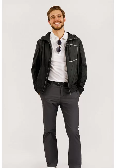 Яке с качулка и джоб с цип