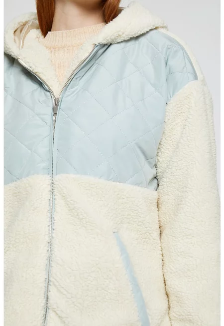 Яке с качулка и скосени джобове