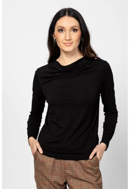 Блуза с набиране