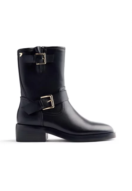 Боти от еко кожа с каишка с тока - Черен