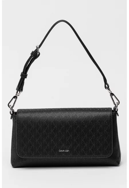 Чанта през рамо с капаче и монограм - Черен