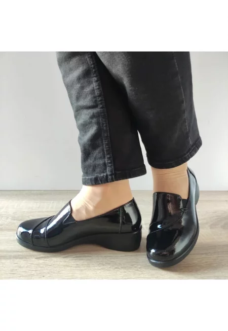 Ежедневни дамски обувки  40005B 01-L Черни лачени - Черен