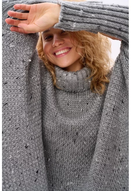 Извънгабаритен вълнен пуловер - Един размер