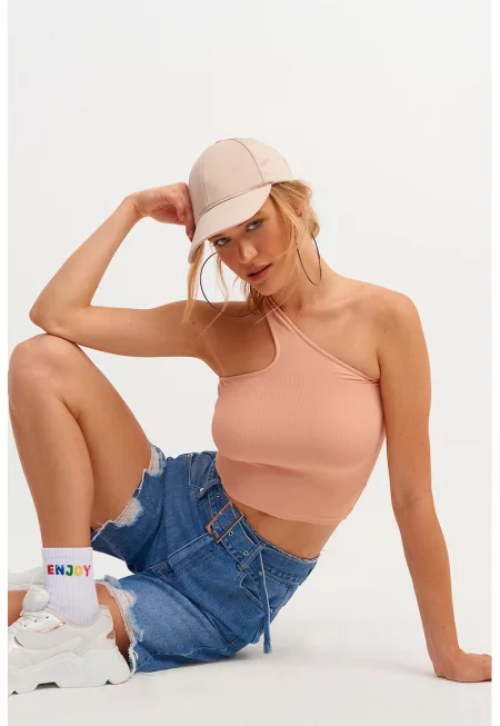 Къс топ с едно рамо