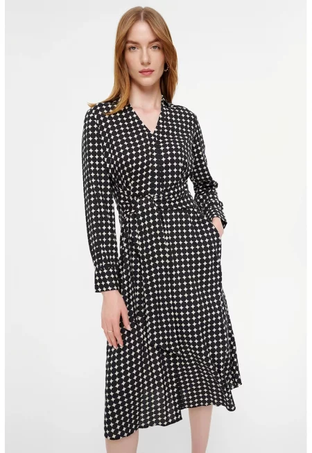Миди рокля с графика - Бял/Черен