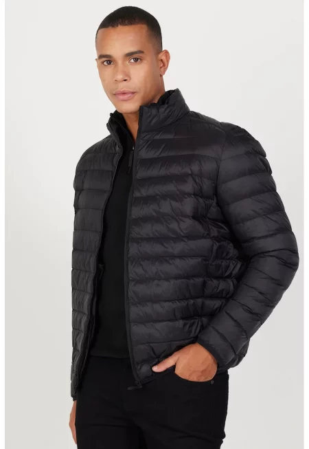 Олекотено зимно капитонирано яке - Черен