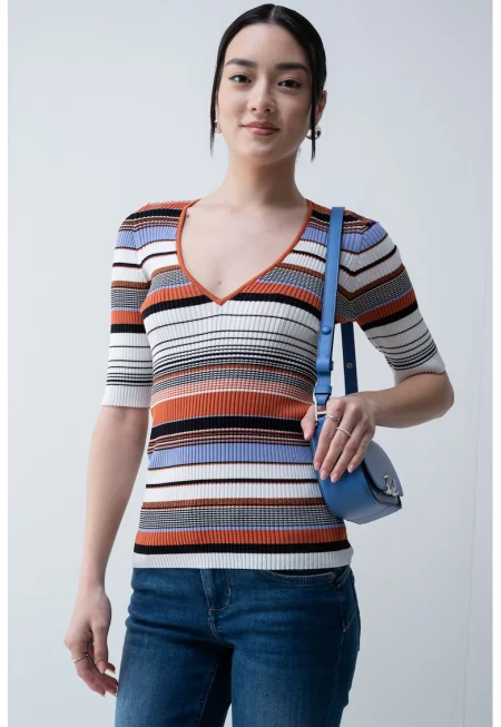 Пуловер с шпиц и 3/4 ръкави - Бял/Черен/Изгорен портокал