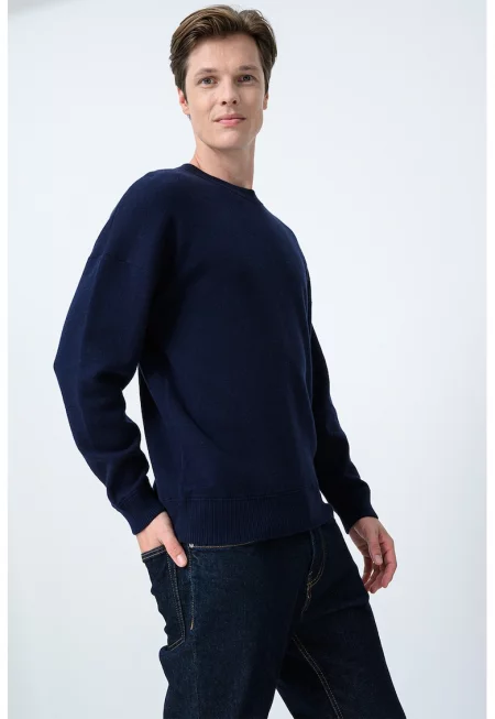 Пуловер с вълна