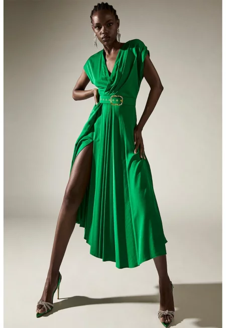 Рокля Tremolo със застъпено деколте