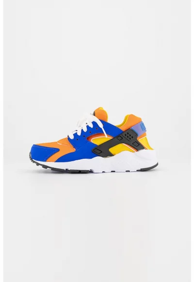 Спортни обувки Huarache Run с контраст