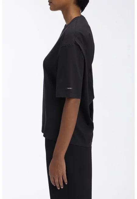 Тениска от органичен памук с отвор