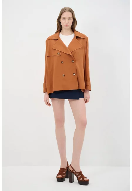 Уголемено двуредно сако