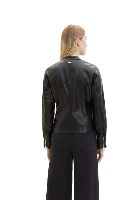 Яке от еко кожа с джобове с цип