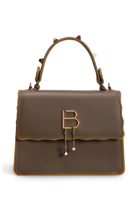 Чанта crossbody  с апликация на метално лого