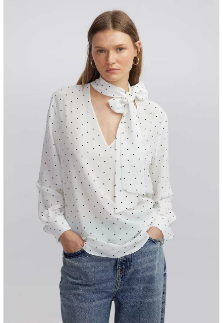 Ефирна блуза с панделка на деколтето - Черен/Мръснобял