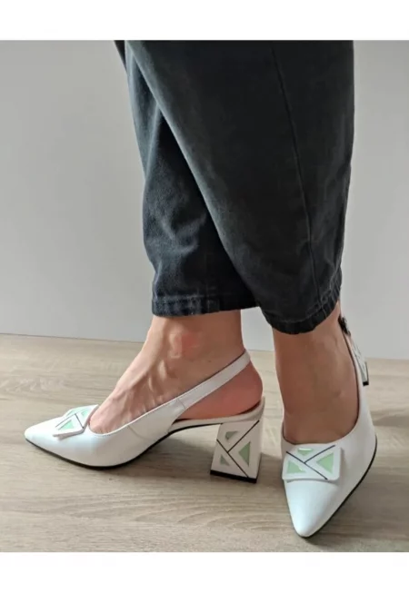 Елегантни дамски сандали  Zp158Ts 13-N бели с вернил - бял - Бял