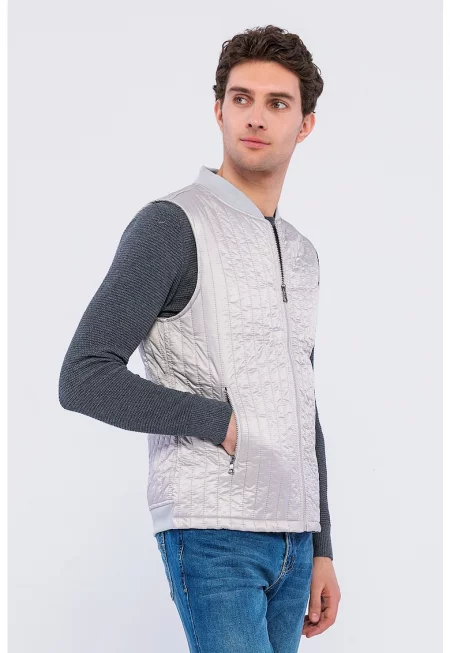 Капитониран елек с джобове встрани