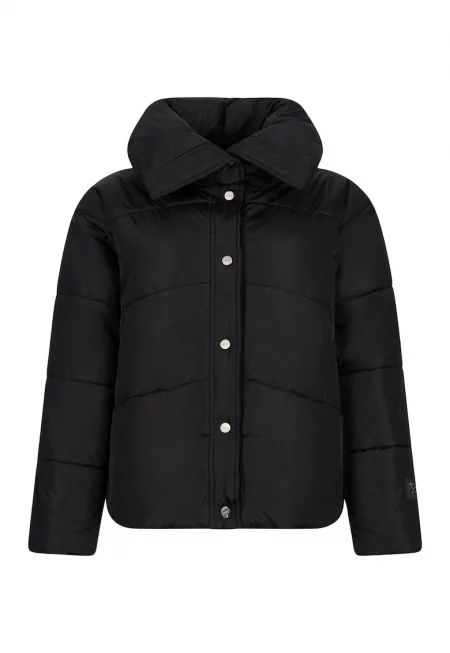 Капитонирано яке с висока яка