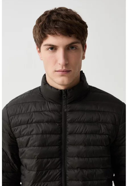 Капитонирано зимно бомбър яке