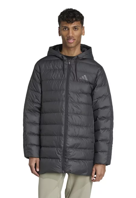 Капитонирано зимно яке с качулка и монограми