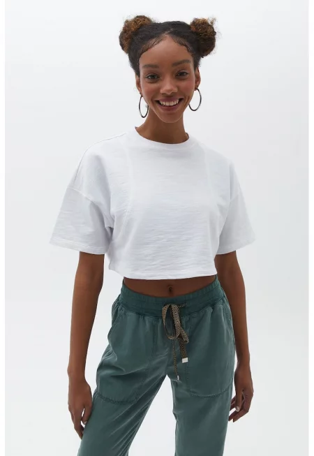 Къса тениска с паднали ръкави