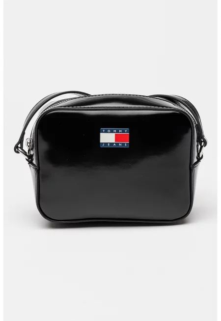 Лачена чанта