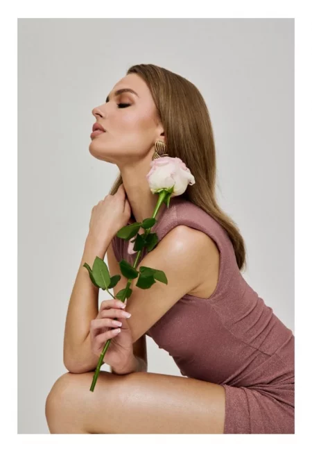 Метална макси рокля с възглавнички и плисета - пудрово синя - М