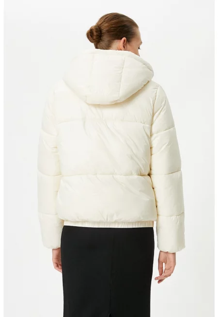 Ватирано зимно яке с качулка