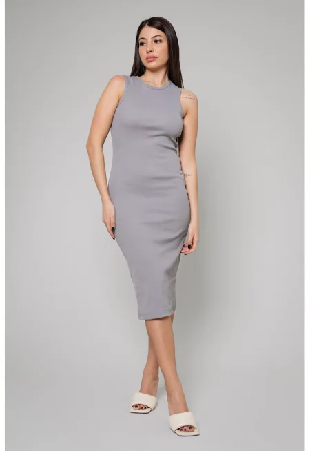 Вталена миди рокля