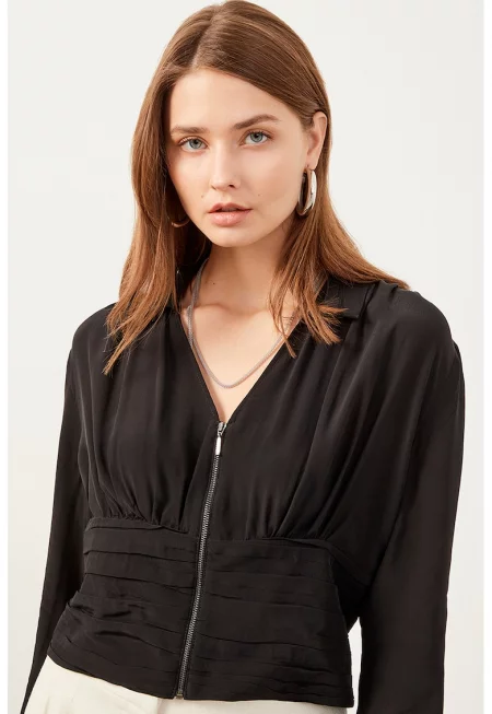 Блуза с шпиц и цип - Черен