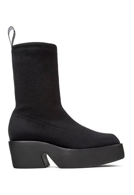 Ботуши с масивен ток - Черен