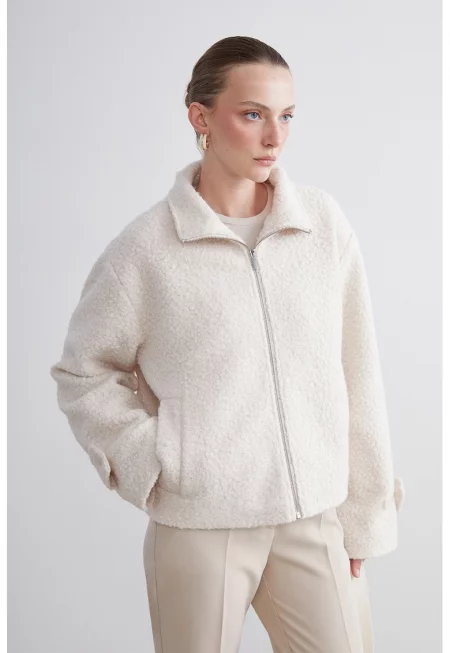 Мъхесто яке с цип