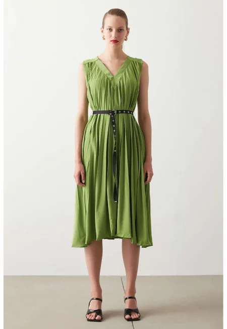 Плисирана шпиц рокля - Маслинено зелено
