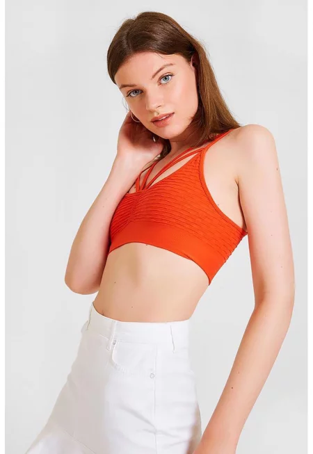 Вталено релефно бюстие