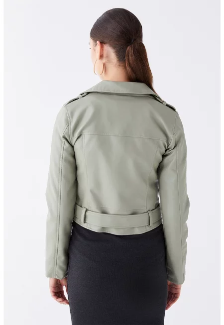 Яке по тялото