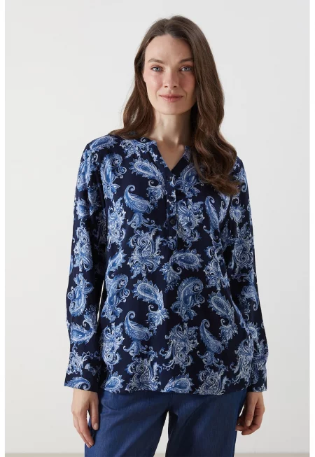 Блуза с копчета и десен