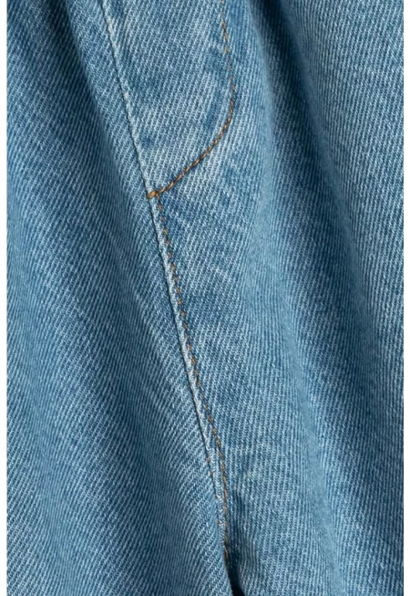 Дънки със свободна кройка