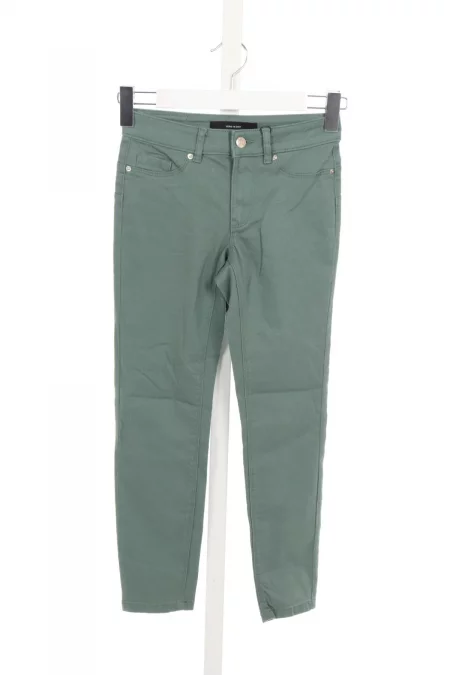 Дрехи Ластични дънки VERO MODA