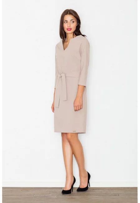 Елегантна рокля  бежова - с колан - V-образно деколте - полиестер