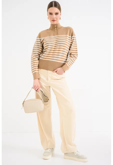 Раиран пуловер с органичен памук с копчета