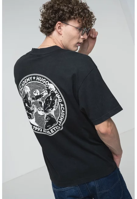 Тениска Dwresto с овално деколте - Черен