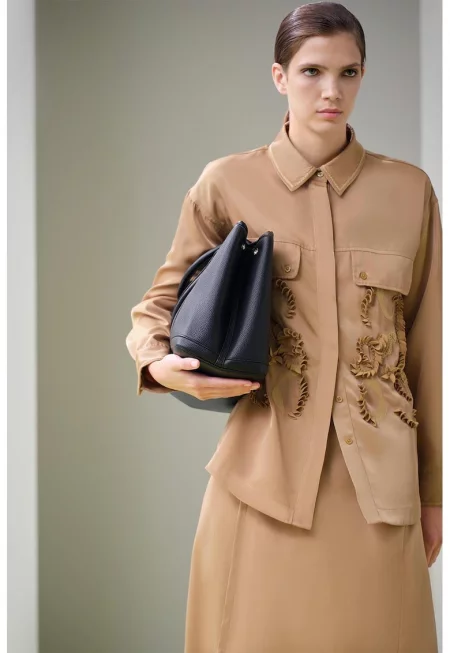 Яке-риза с бродерии