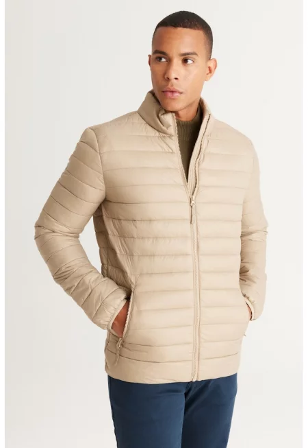 Яке с цип и средновисока яка